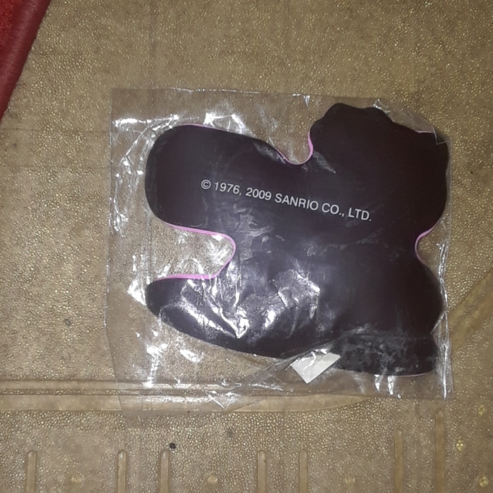 Hello Kitty lunch bag and magnet - Picture 9 of 9